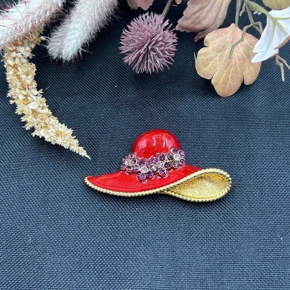 Vintage Red Hat Enamel Brooch Gold-Tone Purple Rhinestone Red Hat Lady - Picture 5 of 6